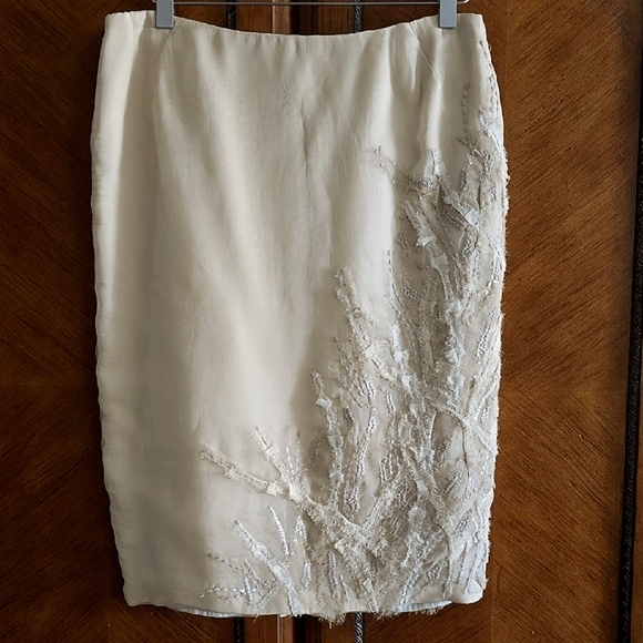 Lafayette 148 New York Dresses & Skirts - Lafayette 148 New York Cream Pencil Skirt with Embroidery